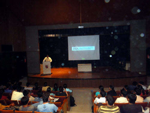 SQL SERVER - Visiting Alma Mater - Delivering Session on Database Performance and Career - Nirma Institute of Technology Nirma (4) 